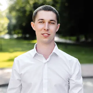 Avatar of Petro Sych - Experienced Mentor at Mentorverse.io | Online Mentorship Platform